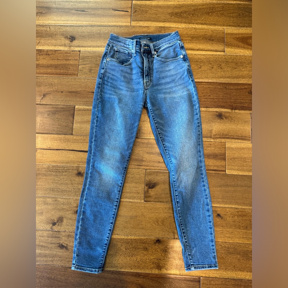 Lucky Brand Jeans. Size 4.